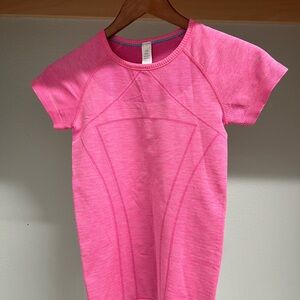 Ivivva Pink Athletic Top | Women’s Size M | Stylish Activewear